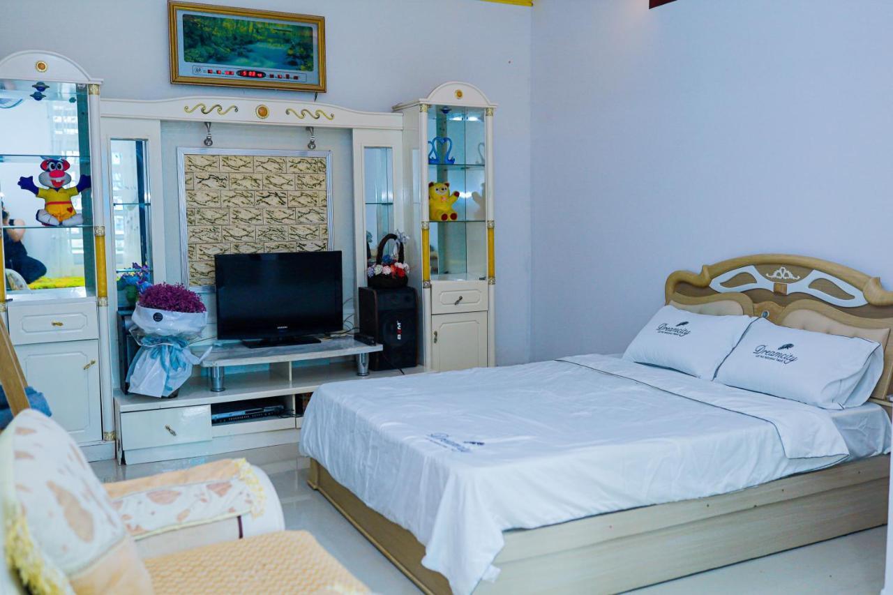 Gio Homestay - Плейку Экстерьер фото